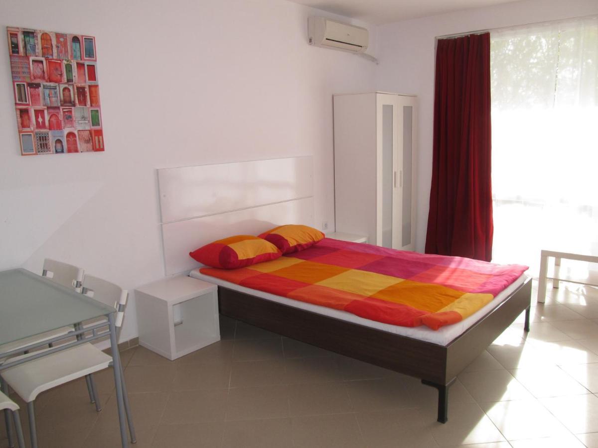 Apartments And Studios In Cote D'Azure Sunny Beach Exterior photo